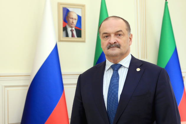 Сергей Меликов поздравил жителей Дагестана с Днем народного единства