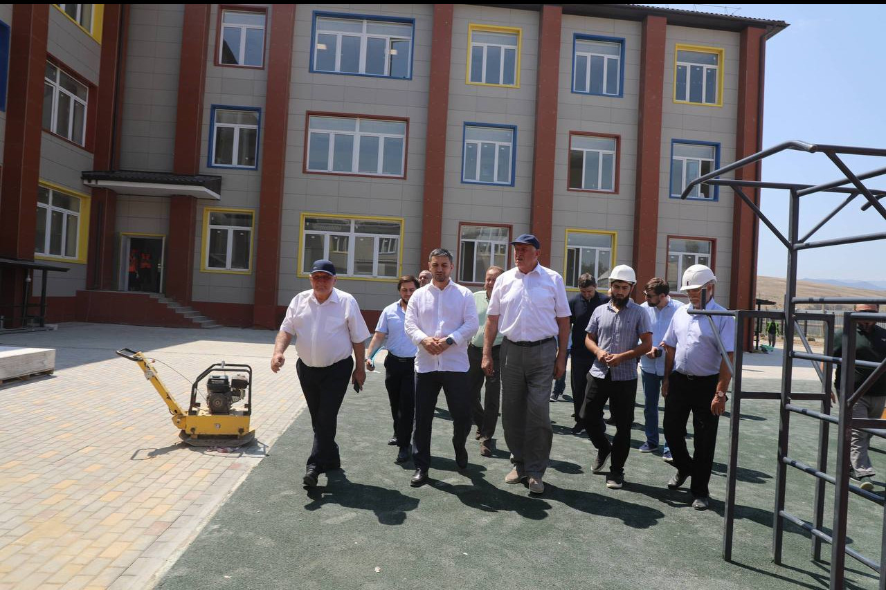 Абдулмуслим Абдулмуслимов посетил Карабудахкентский район