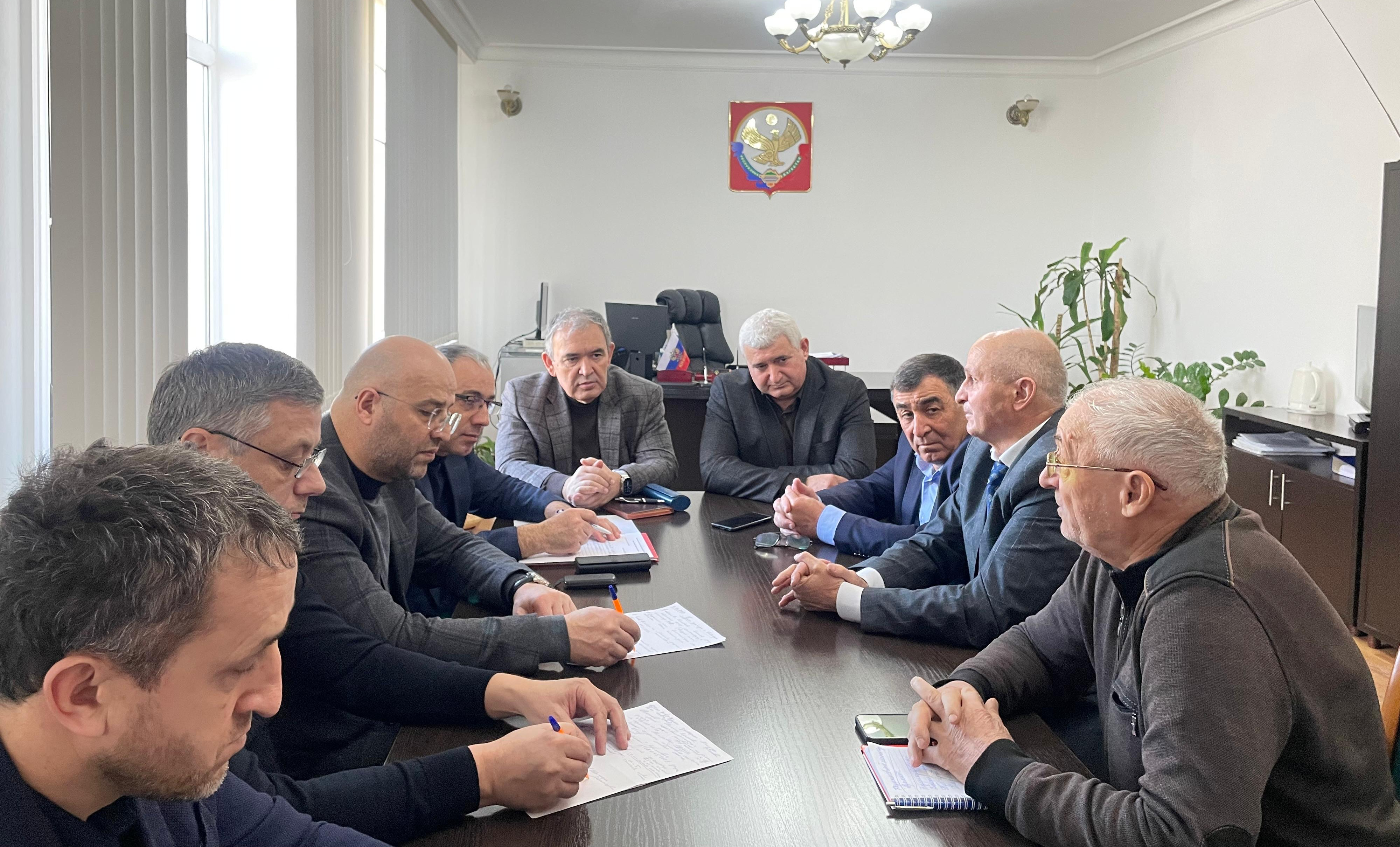 Министр сельского хозяйства и продовольствия Дагестана Мухтарбий Аджеков провел прием граждан в Бабаюртовском районе