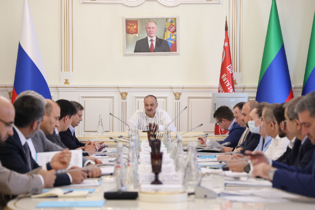 Сергей Меликов провел совещание по вопросу развития Каспийского прибрежного кластера