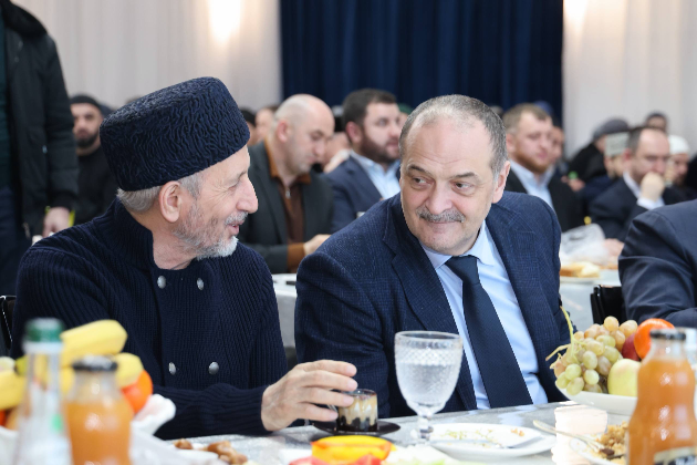 Сергей Меликов вместе с муфтием Дагестана шейхом Ахмадом Афанди принял участие в вечернем разговении