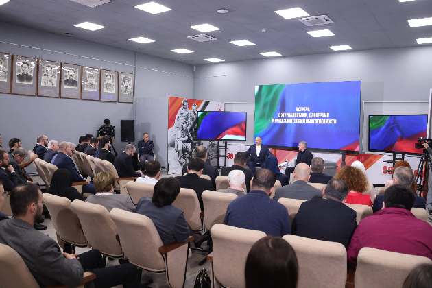 Сергей Меликов провел встречу с журналистами, блогерами и представителями общественности
