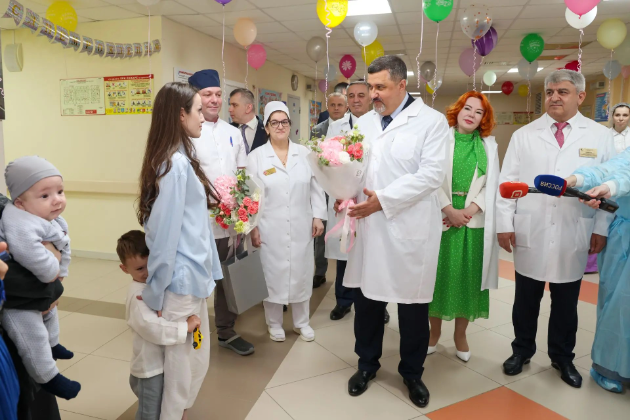 Фёдор Щукин в Международный день защиты детей посетил Республиканский перинатальный центр и Детскую республиканскую клиническую больницу