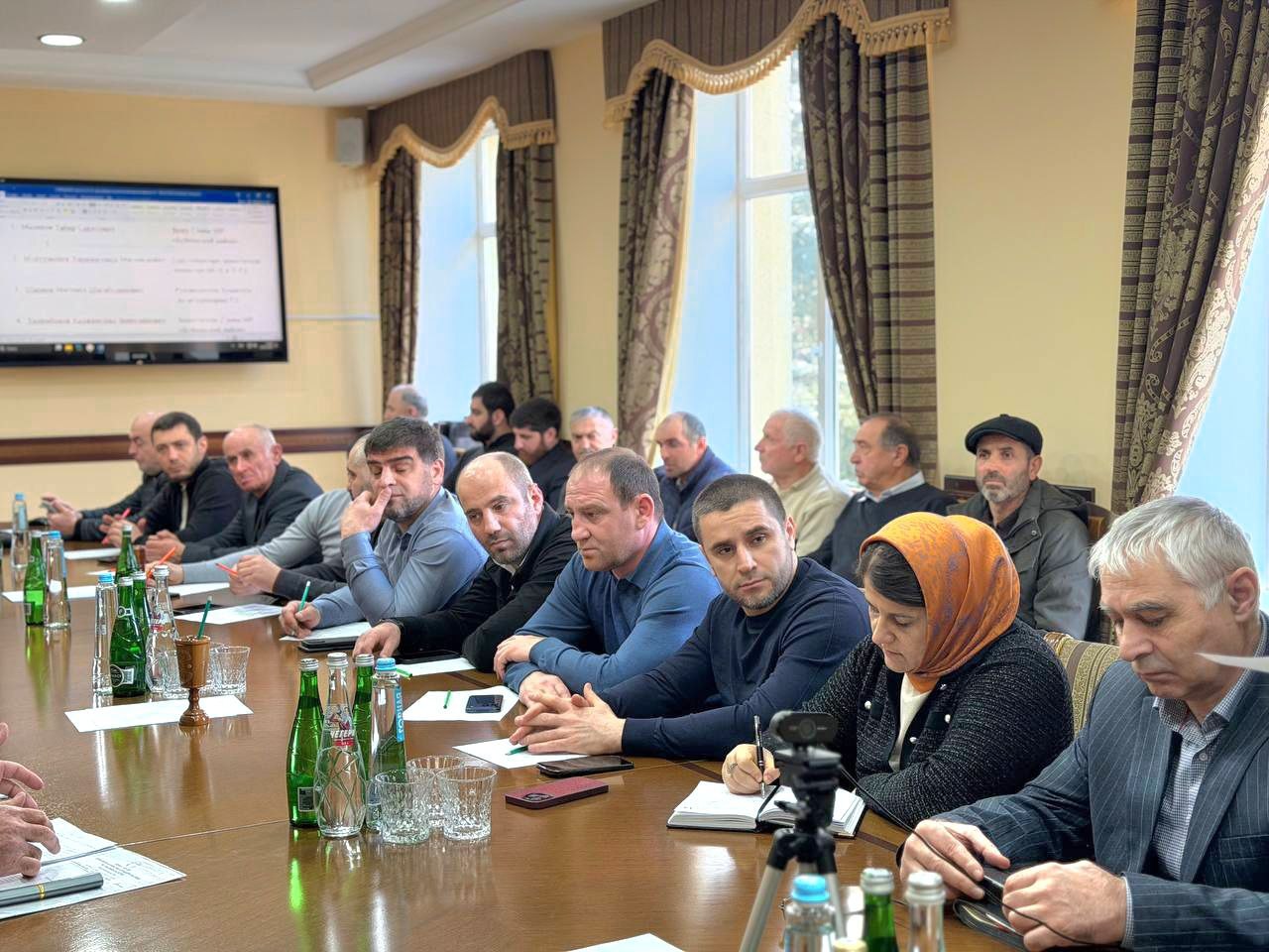 Актуальные вопросы развития АПК обсудили в Буйнакском районе Дагестана