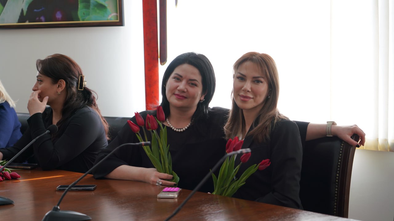 В Минсельхозпроде Дагестана поздравили женщин с наступающим Международным женским днем