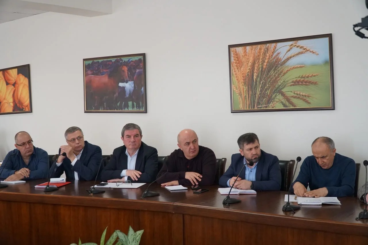В Минсельхозпроде Дагестана обсудили вопросы оценки ущерба АПК в результате ЧС