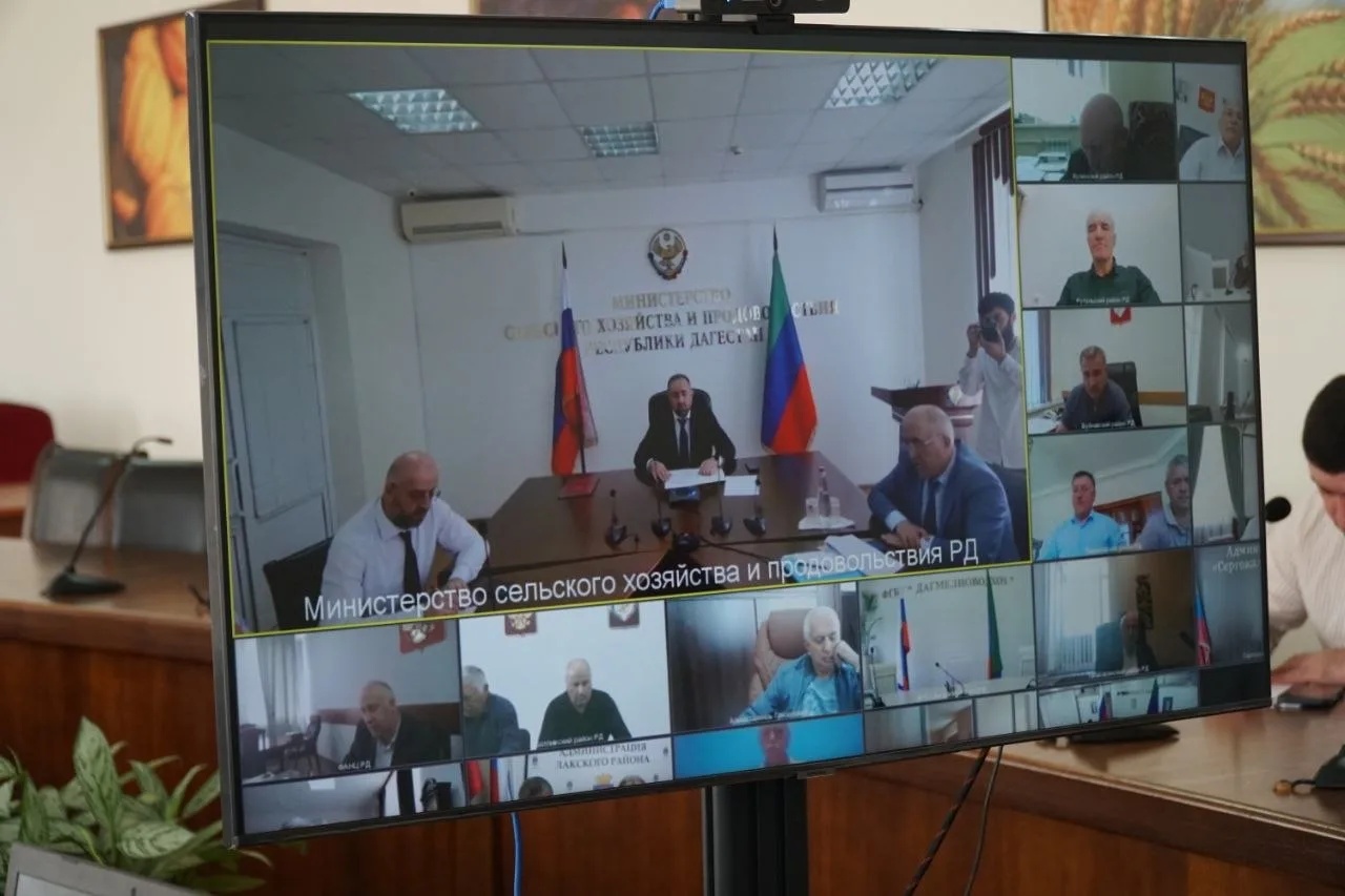 Шамиль Рамазанов провел заседание Оперативного штаба по развитию АПК Дагестана