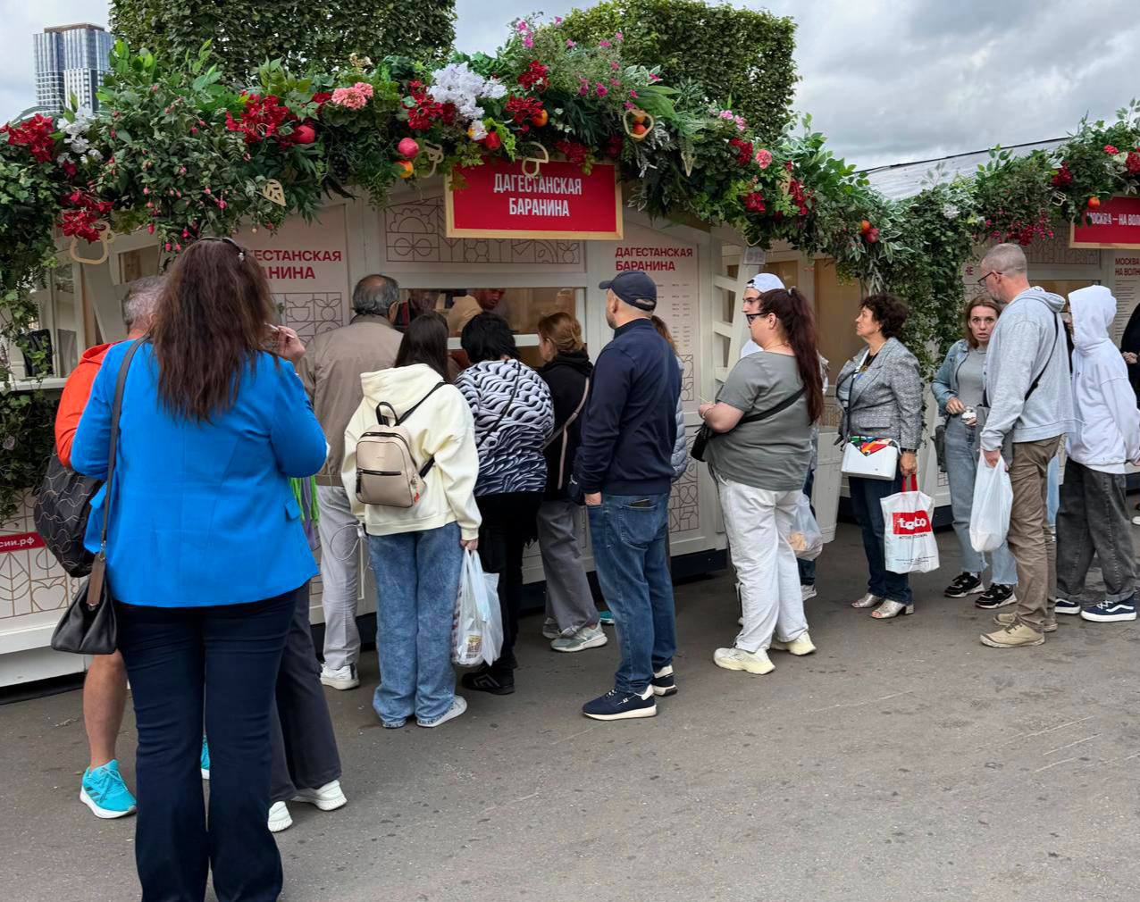 Продукция дагестанских аграриев представлена на V Национальном гастрономическом фестивале «Вкусы России» в Москве